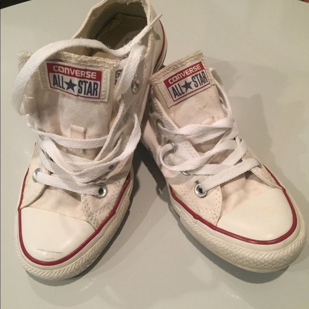 Converse All Stars Sneakers size 6
